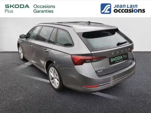 Skoda Octavia combi 2.0 tdi 150 ch dsg7 — photo 11