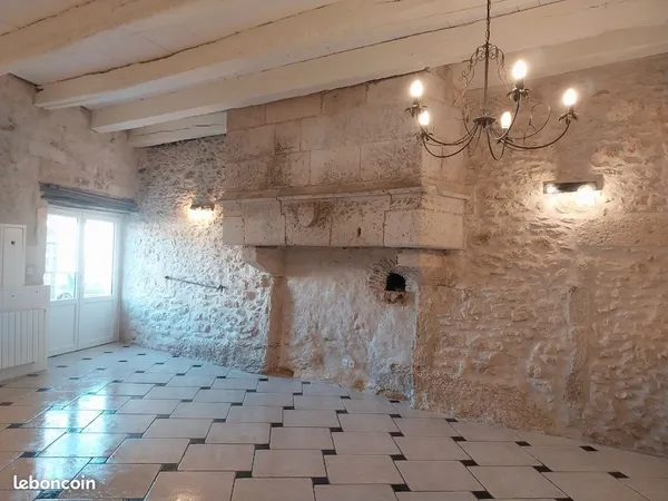 🏡 Maison de village 110 m² - 3 chambres - La Chapelle-des-Pots - 770
