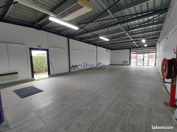 Local commercial 226 m² BALMA