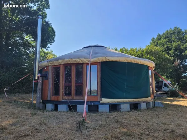 Yourte contemporaine 8m