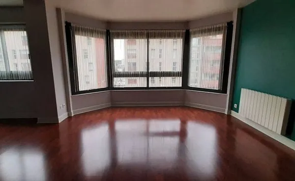 Appartement 2 pièces 61 m²