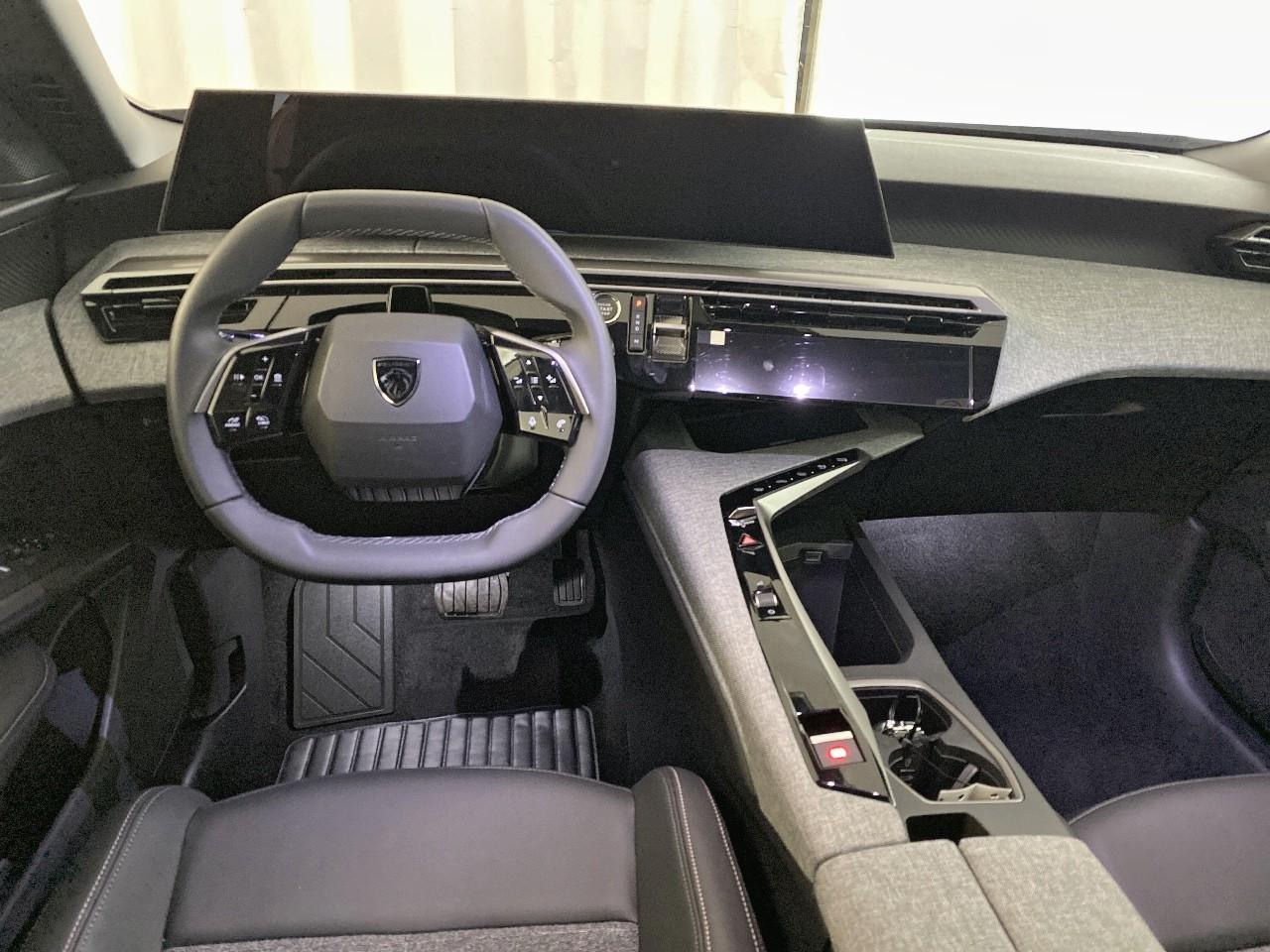 Peugeot 5008 hybrid 145 ch e-dcs6 allure — photo 8