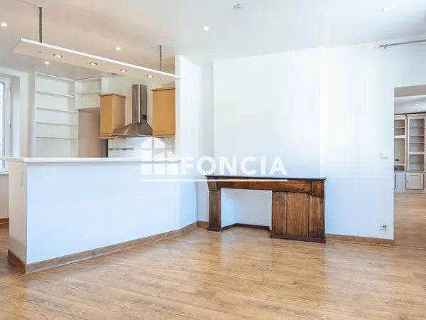 BONNEVILLE CENTRE : Appartement duplex T3 BIS + stationnement couvert
