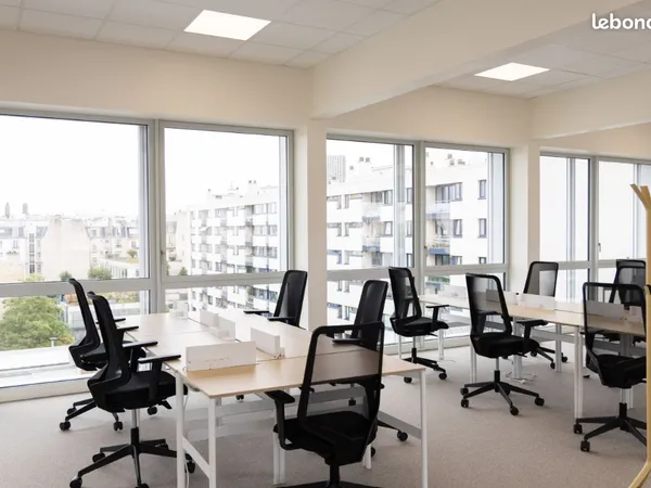 2 postes disponibles dans un bureau fermé - Coworking premium à Levallois-Perret