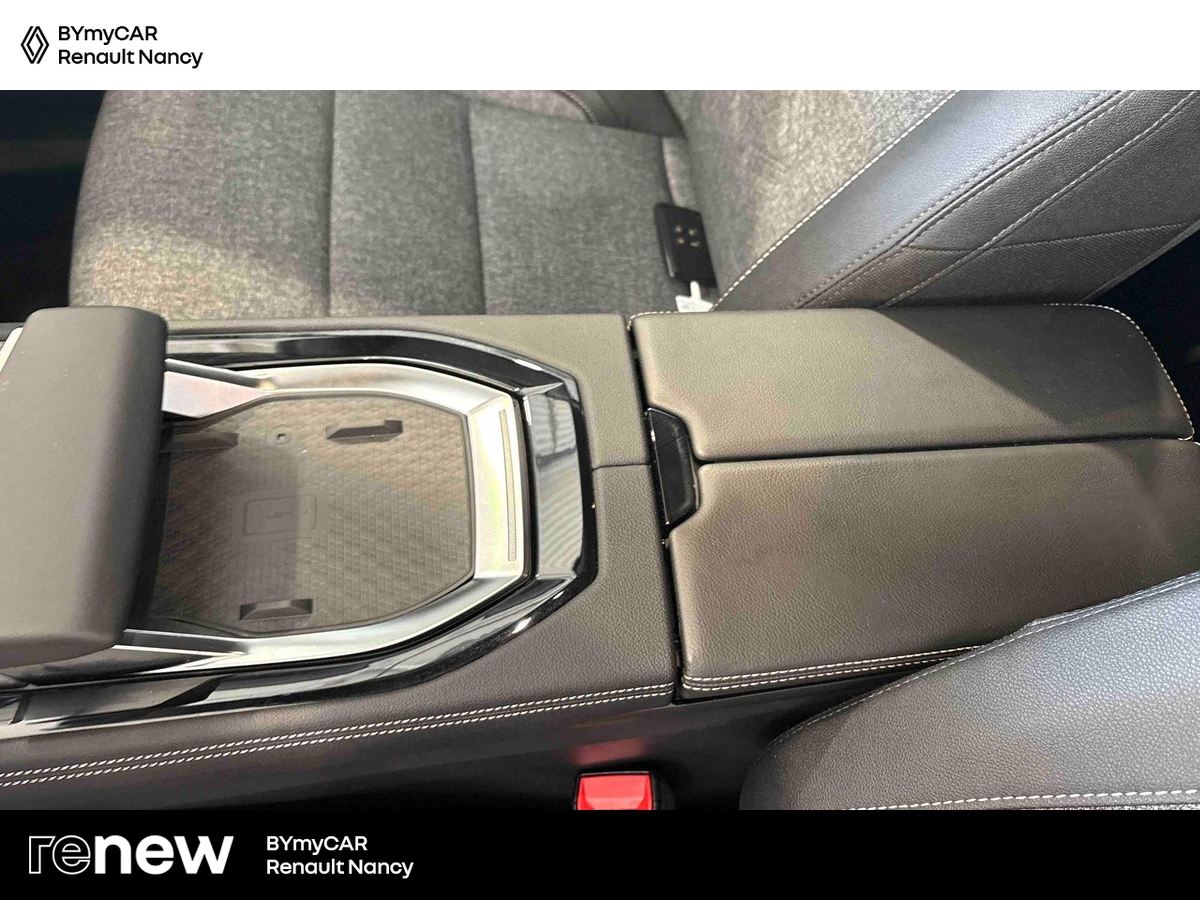 Renault Austral full hybrid E-Tech 200 ch — photo 23