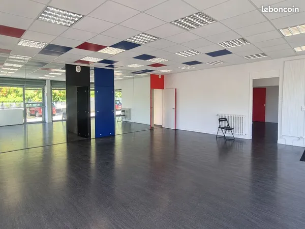 Local 35 boulevard emile zola - oullins