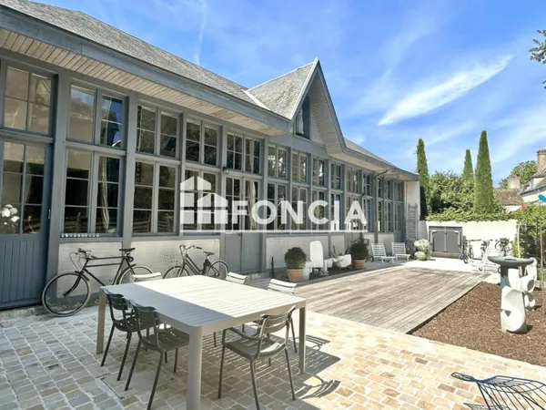 BIEN D'EXCEPTION - Ancien atelier d'artiste de 250 m² au pied de