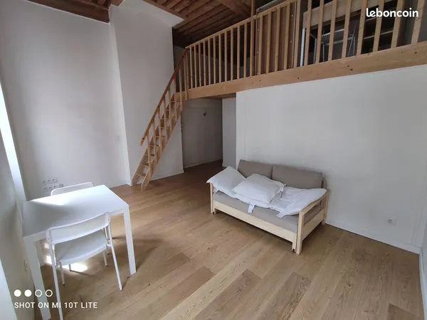 Lyon 2 - Meublé 30 m² avec mezzanine - Proche Faculté Catholique / Perrache