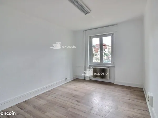 Appartement 1 pièce 104 m²