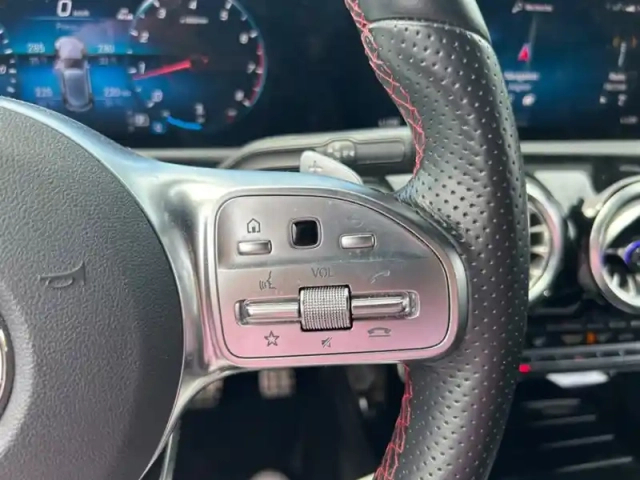 Mercedes Classe A 200 amg line — photo 16