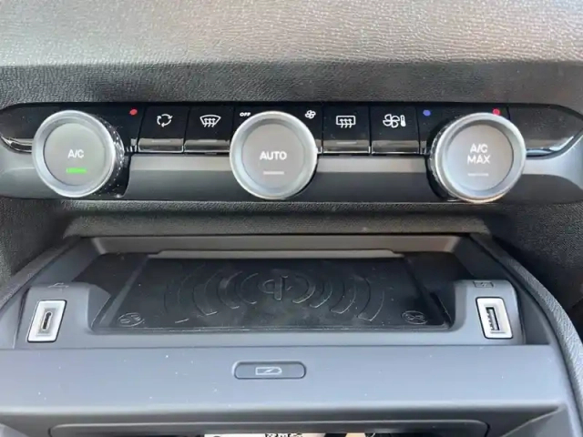 Citroën C4 e- 156 ch autonomie étendue — photo 13