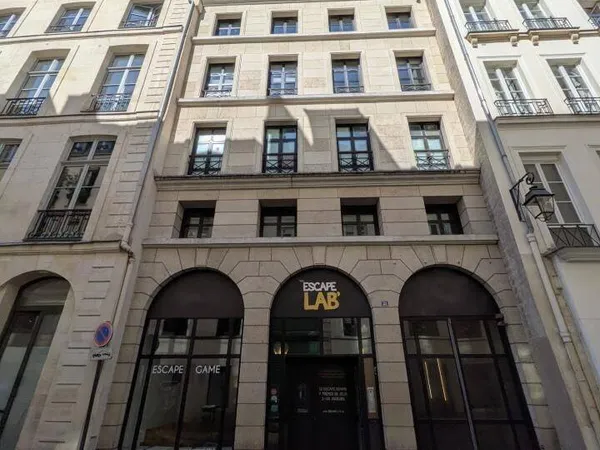 Bureaux 330 m²