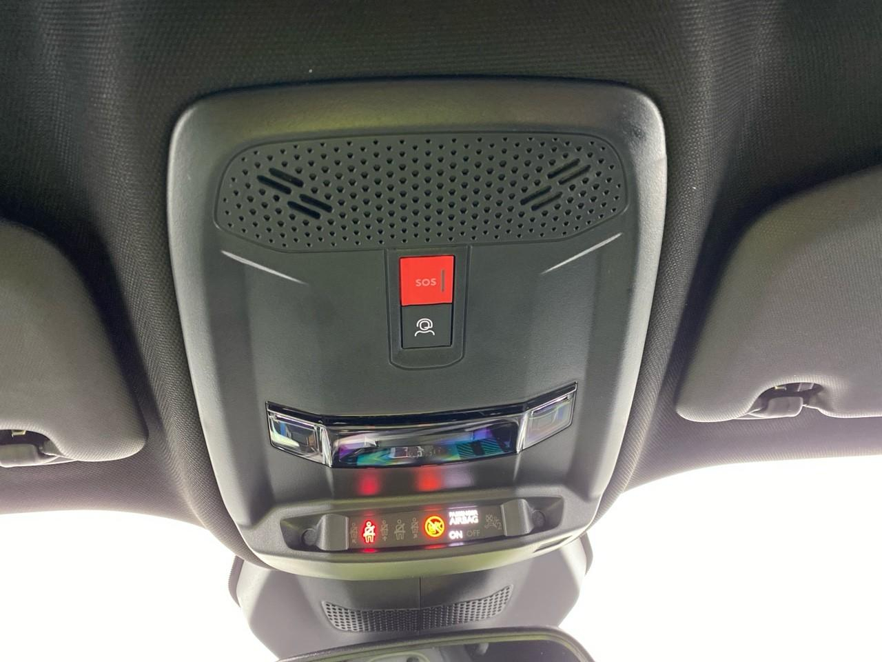 Peugeot 2008 hybrid 145 e-dcs6 gt — photo 19