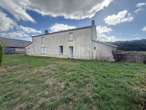Maison en pierre LE CELLIER