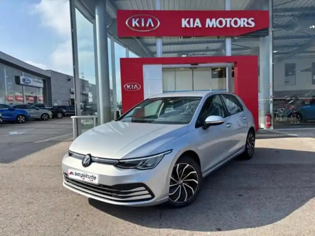 Volkswagen Golf 1.0 tsi opf 110ch life business — photo 1