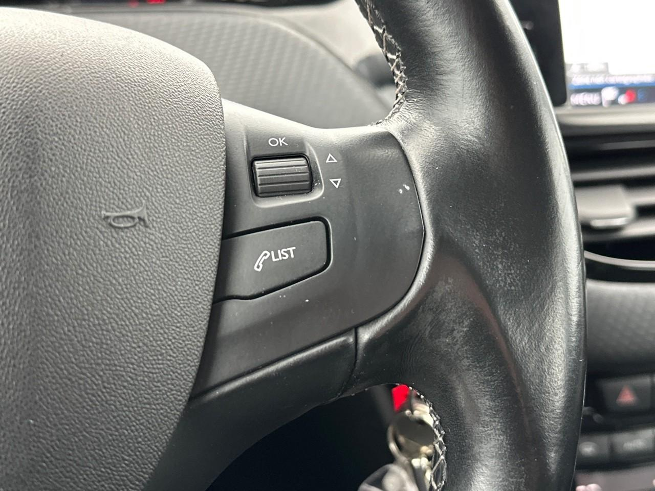 Peugeot 2008 puretech 130ch s&s bvm6 allure — photo 19