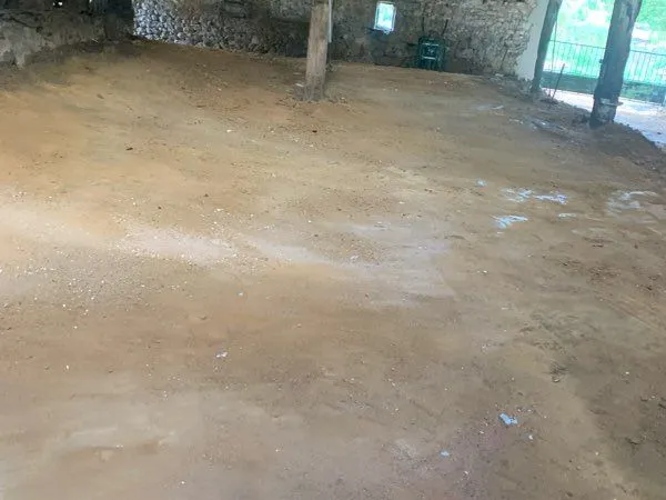 Loue emplacements de grange