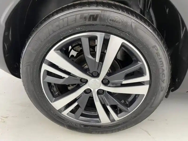 Peugeot 3008 1.2 puretech 130ch s&amp;s eat6 — photo 33