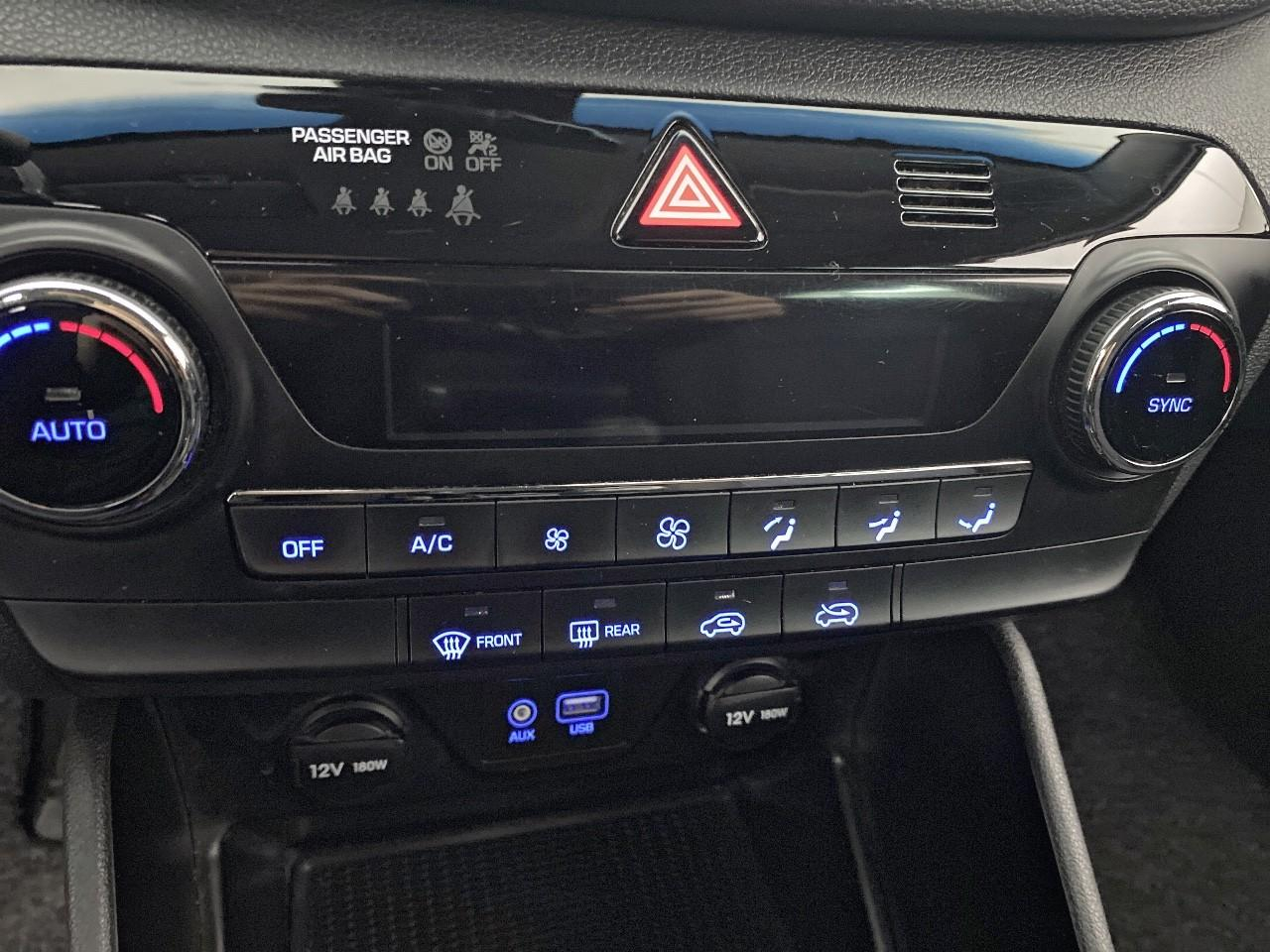 Hyundai Tucson 1.7 crdi 115 2wd business — photo 32