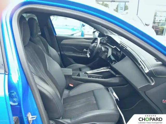 Peugeot 308 phev 225 e-eat8 — photo 13