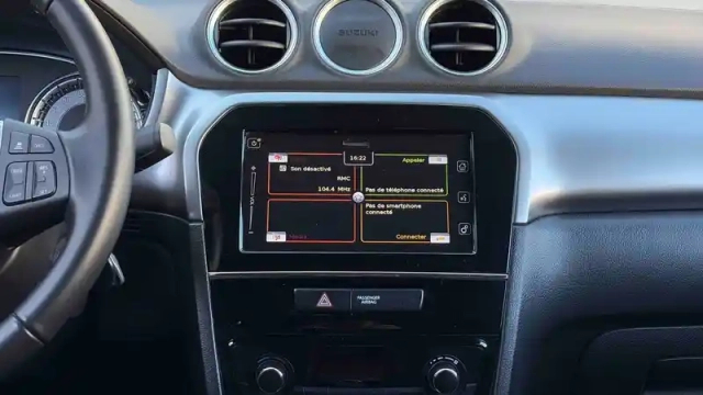 Suzuki Vitara 1.4 boosterjet hybrid — photo 30