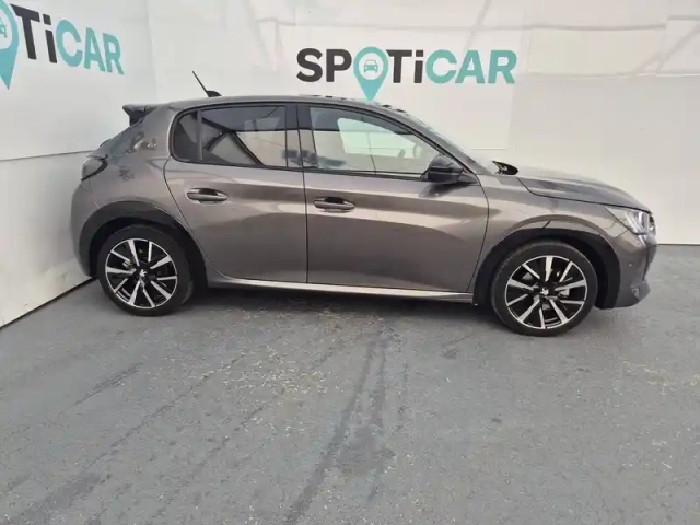 Peugeot 208 puretech 100 s&amp;s eat8 — photo 19