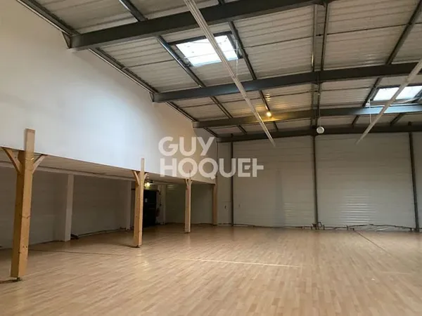 Local 630 m²