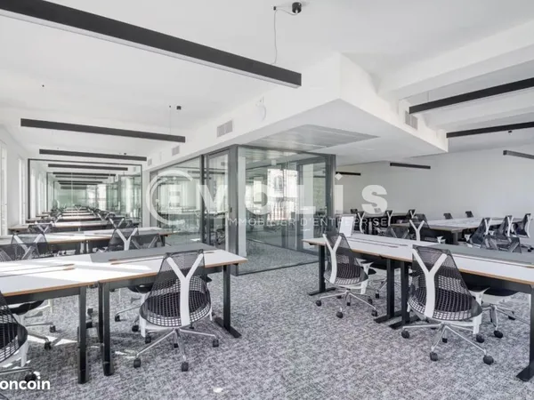 Bureaux 332 m²