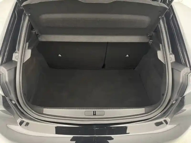 Peugeot 208 puretech 100 s&amp;s bvm6 — photo 13