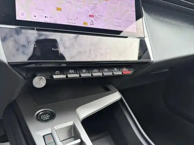 Peugeot 408 phev 180 e-eat8 allure — photo 22