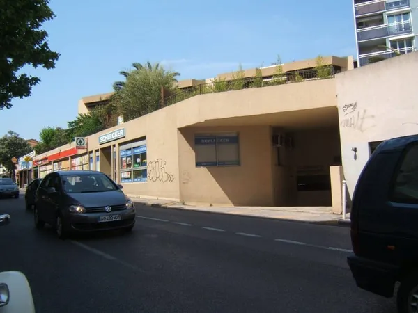 Parking 14 m²