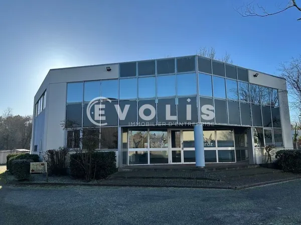 Bureaux - A VENDRE - 835 m² non divisibles