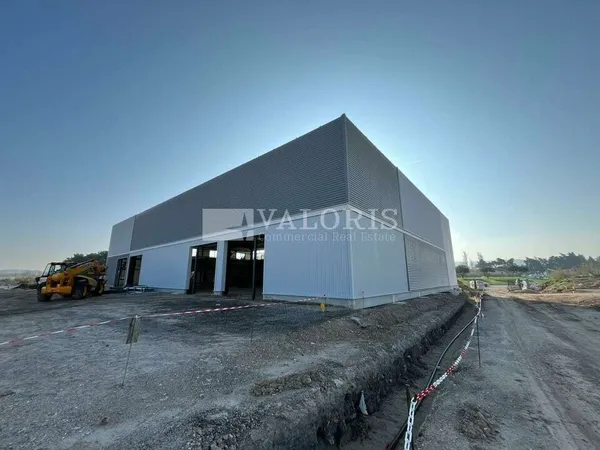 Cellules d'activité neuves à vendre ZI Marignane