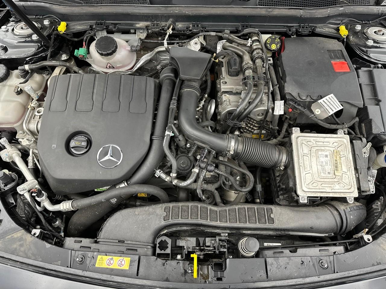 Mercedes Cla shooting brake 250 e 8g-dct amg line — photo 13