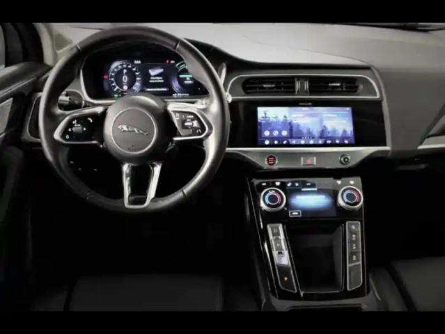 Jaguar I-Pace ev400 s awd — photo 22