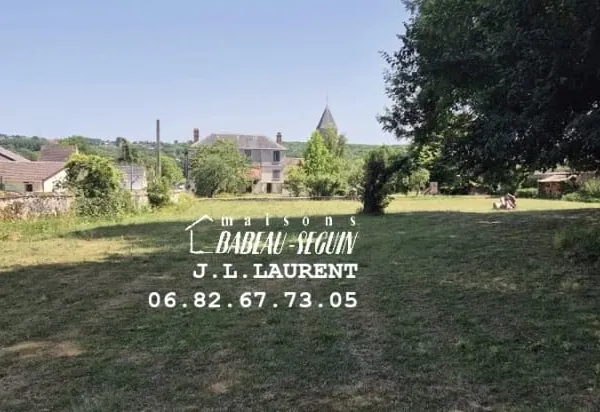 Terrain 818 m²