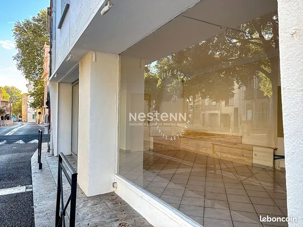 Local commercial 33 m² TOULOUGES