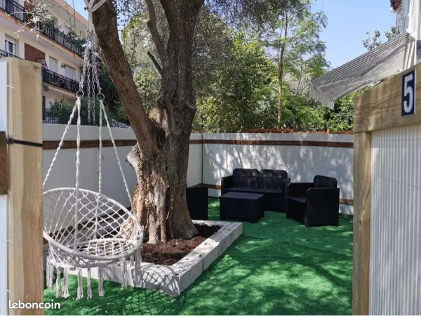 À louer appartements 3P avec la cour dans la villa