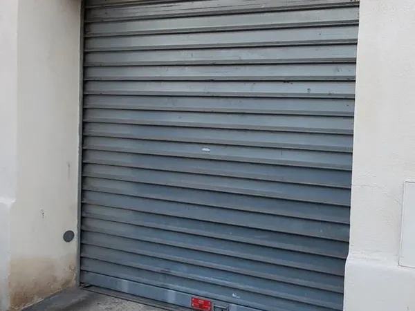 Location Grand garage 63M2