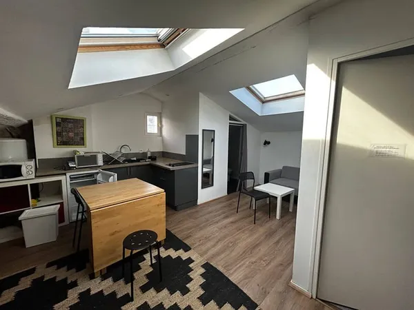 Appartement 1 pièce 14 m²