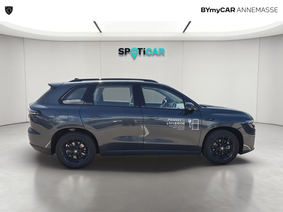 Leapmotor C10 REEV 28.4 kWh - 158 kW — photo 6