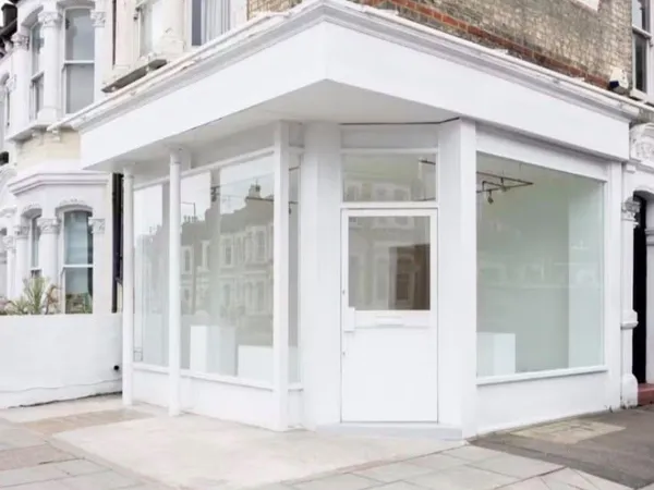 Local commercial 151 m² ST MAUR DES FOSSES