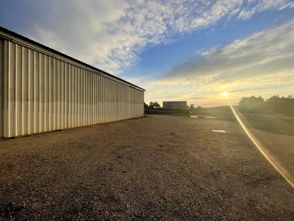Local commercial 360 m²