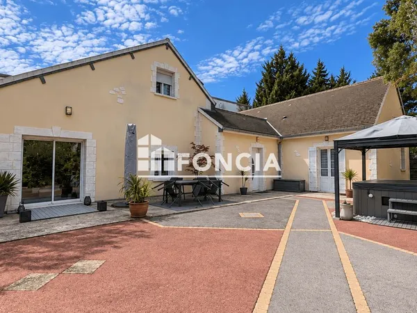 Maison individuelle - 4 chambres - suite parentale - 3 terrasses - garage - jardin
