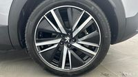 Peugeot 3008 Plug-in Hybrid4 300ch GT e-EAT8 — photo 11