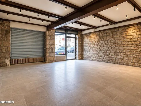 À louer - Local professionnel de 70 m² - Besançon, quartier des Chaprais