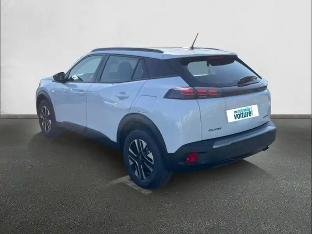 Peugeot 2008 hybrid 110 e-dcs6 — photo 7