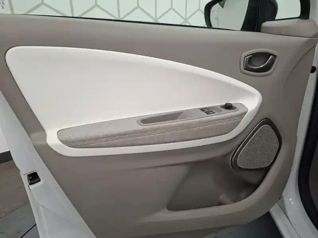 Renault Zoé zoe r90 — photo 22