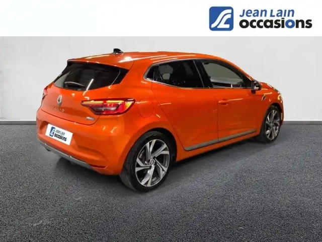 Renault Clio e-tech 140 - 21n — photo 45