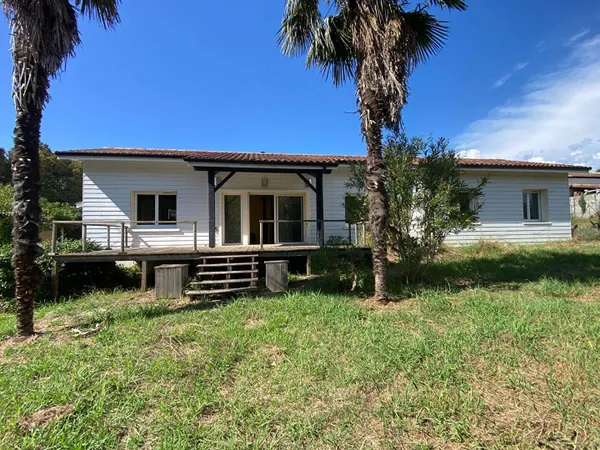 Maison de plain-pied 6 pièces 115 m²